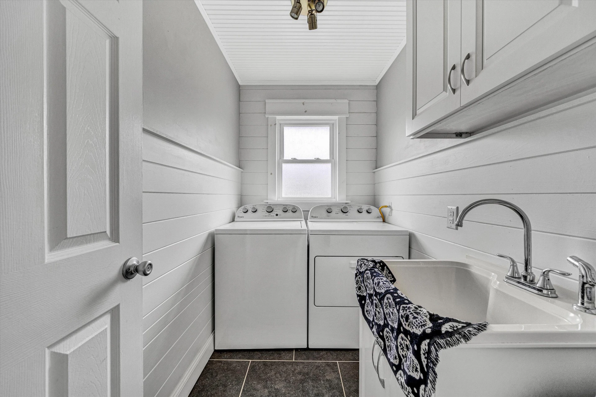 216 Ross ST - Photo 11
