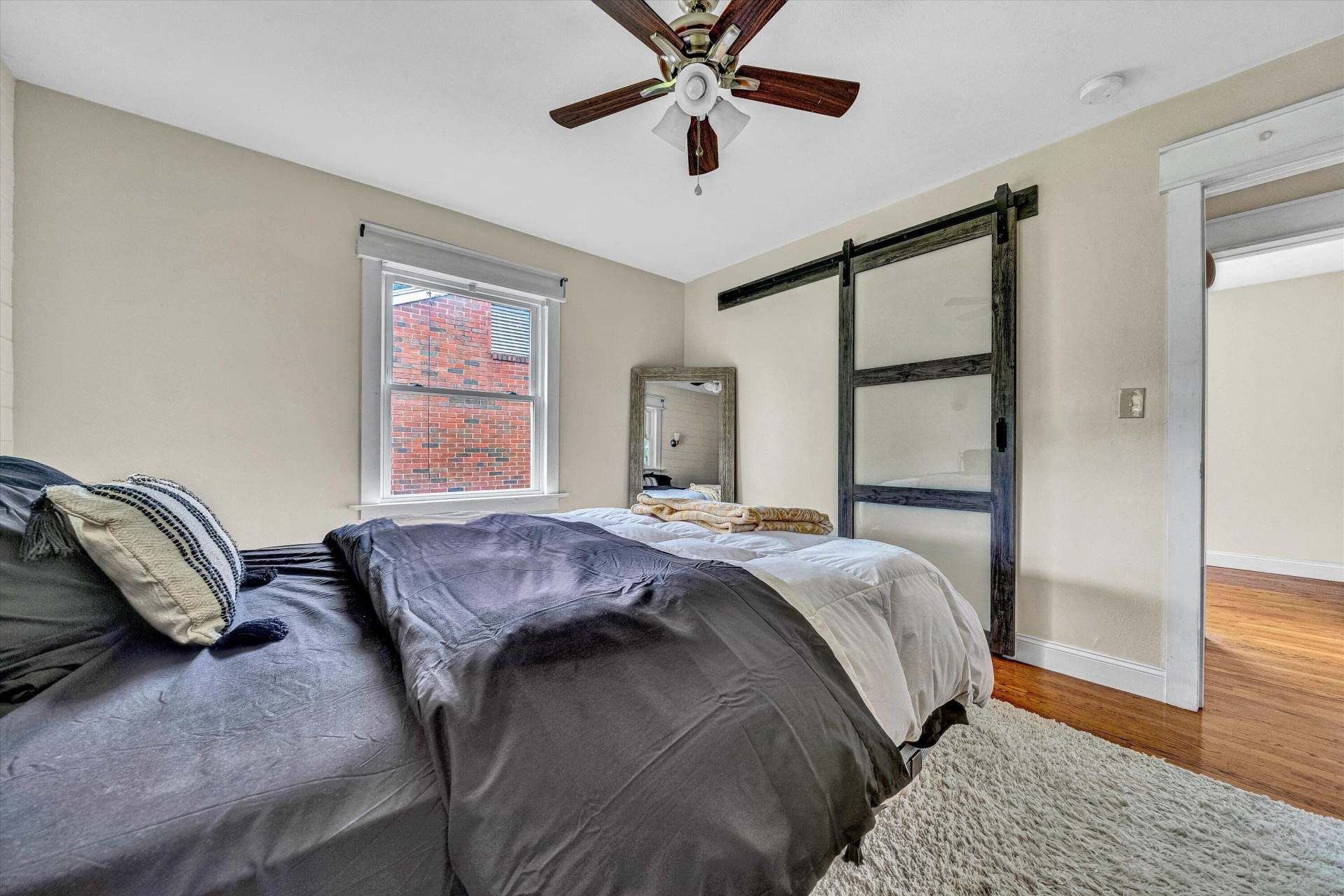 216 Ross ST - Photo 15