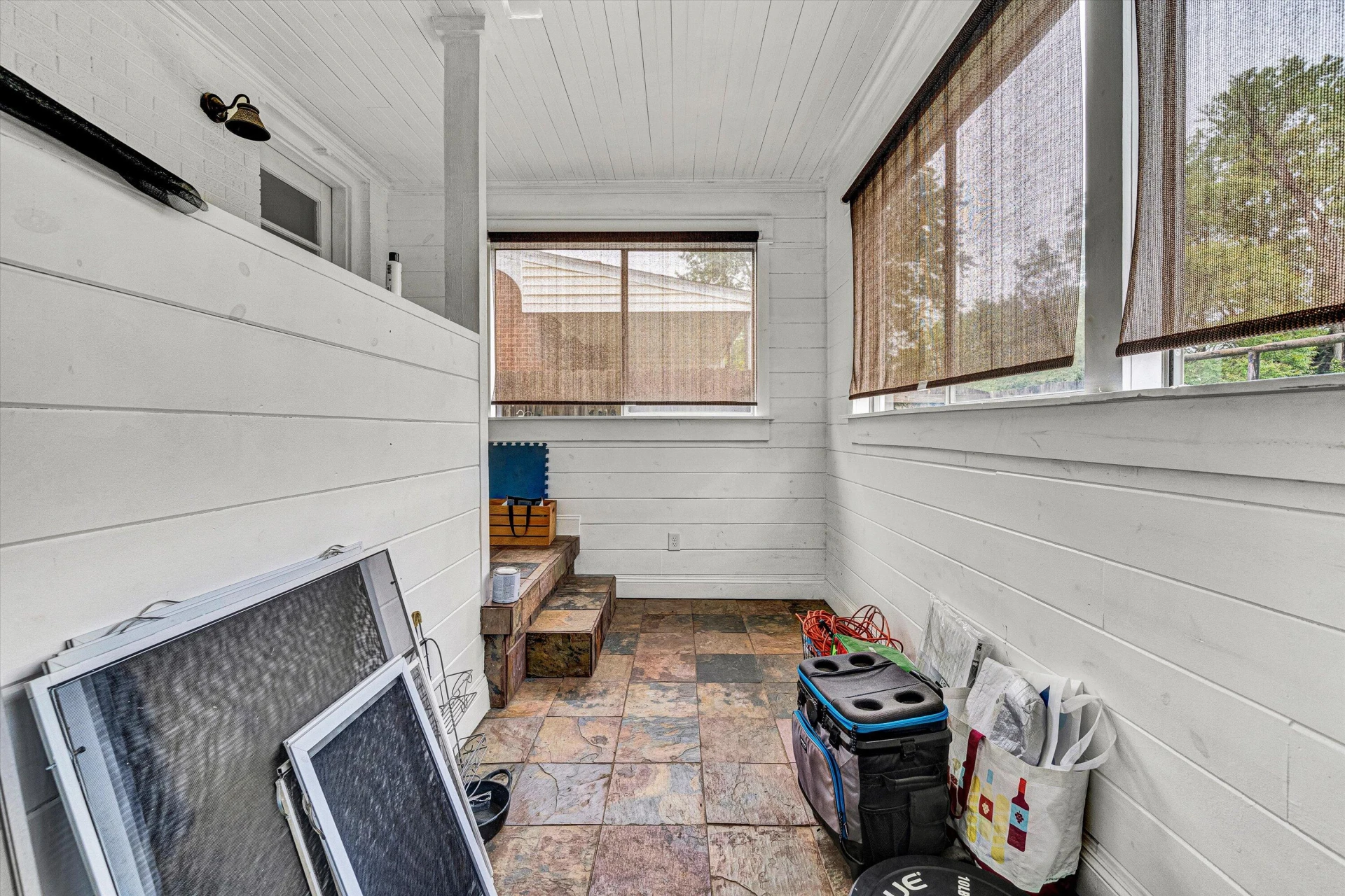 216 Ross ST - Photo 16
