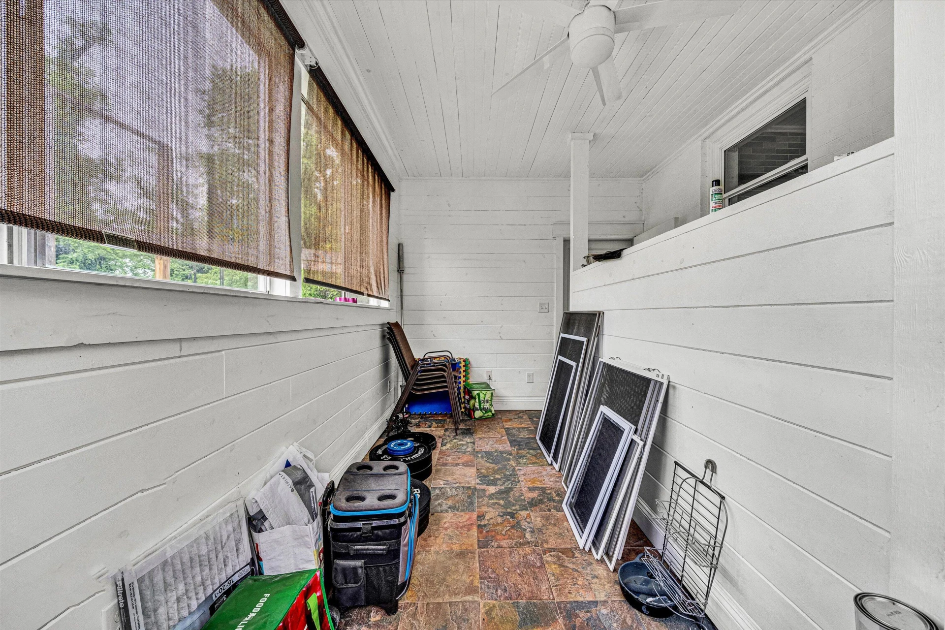 216 Ross ST - Photo 17