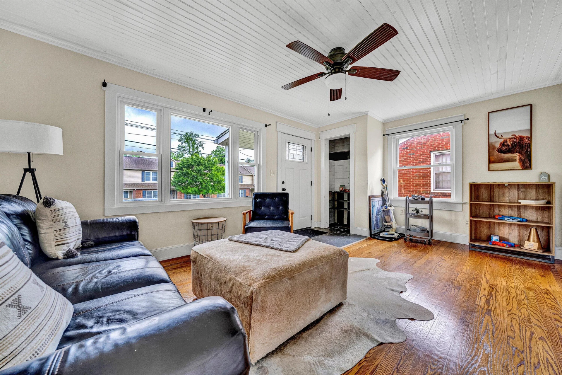 216 Ross ST - Photo 5