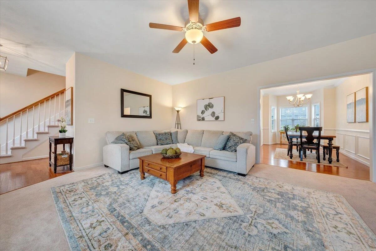 208 Edgemere DR - Photo 16
