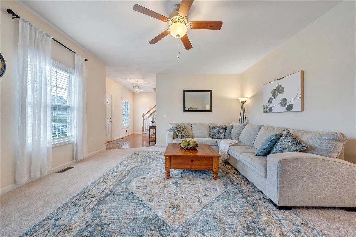 208 Edgemere DR - Photo 17