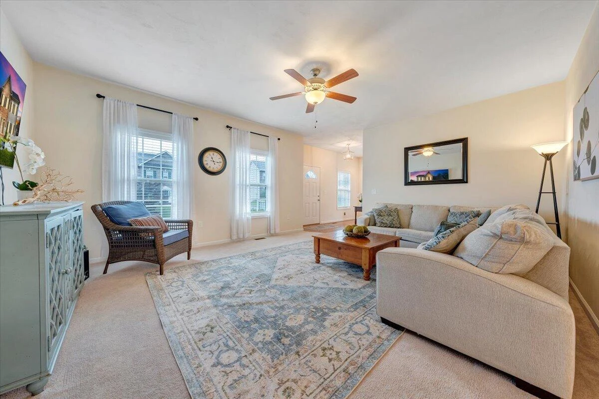 208 Edgemere DR - Photo 18