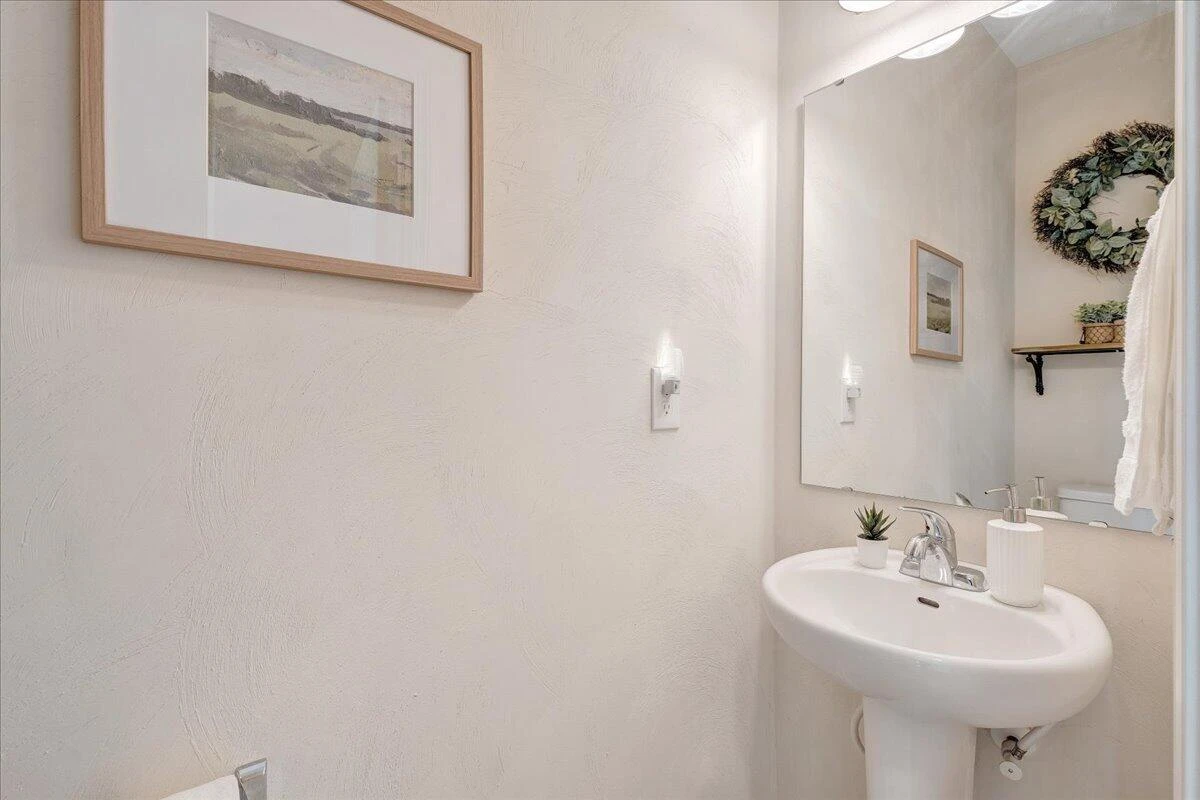 208 Edgemere DR - Photo 34