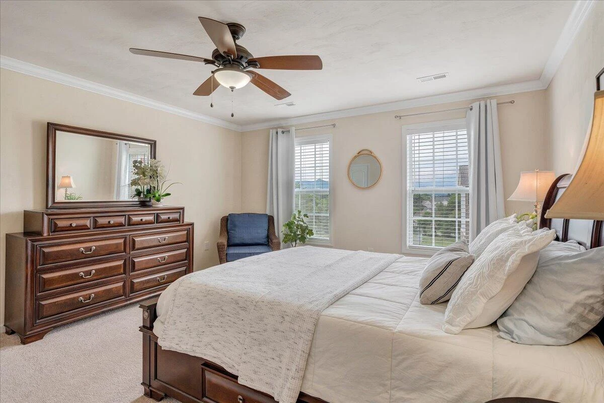 208 Edgemere DR - Photo 38