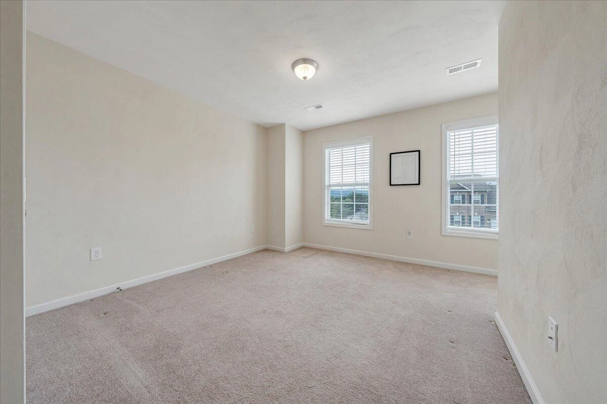 208 Edgemere DR - Photo 42