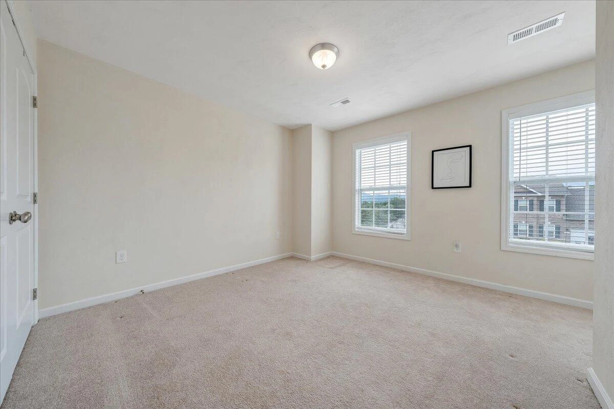 208 Edgemere DR - Photo 43