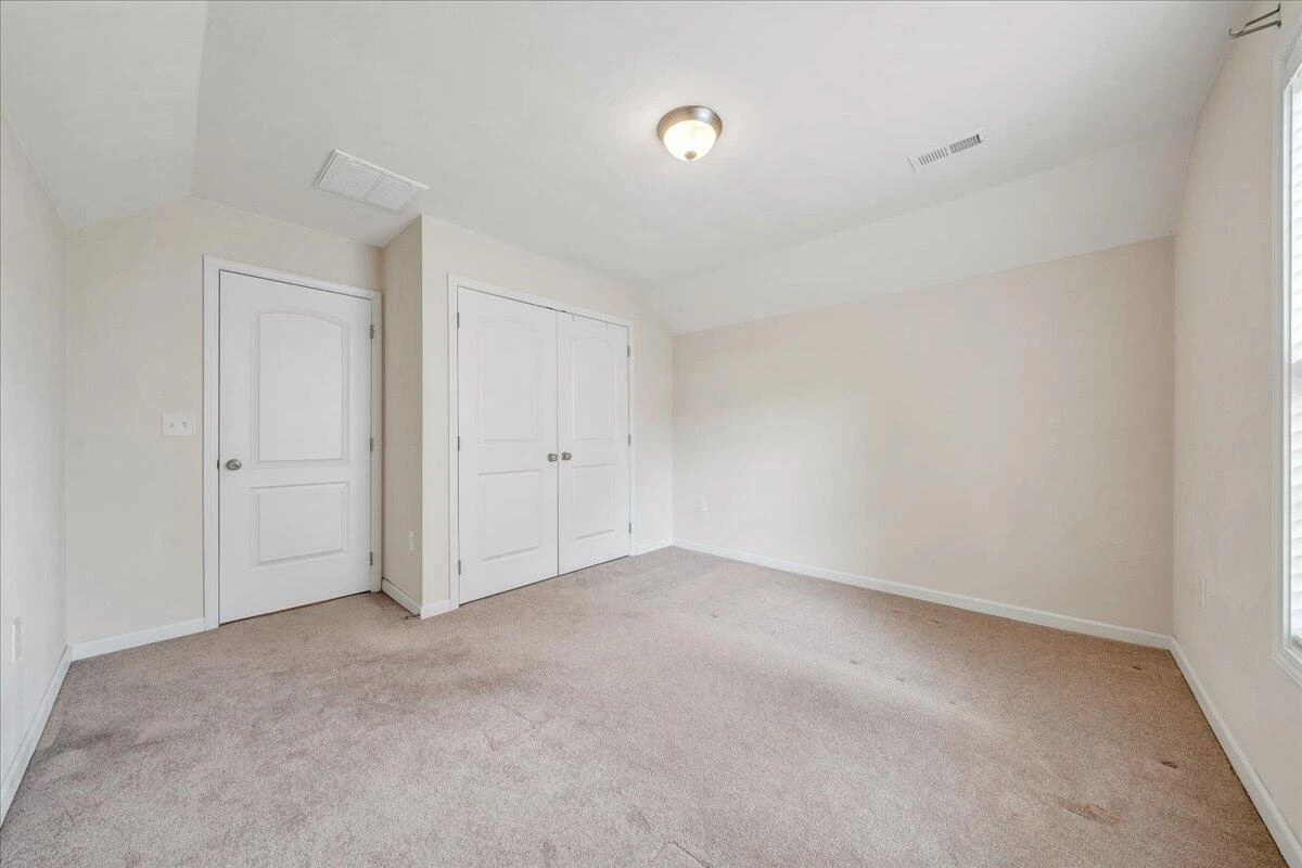 208 Edgemere DR - Photo 52