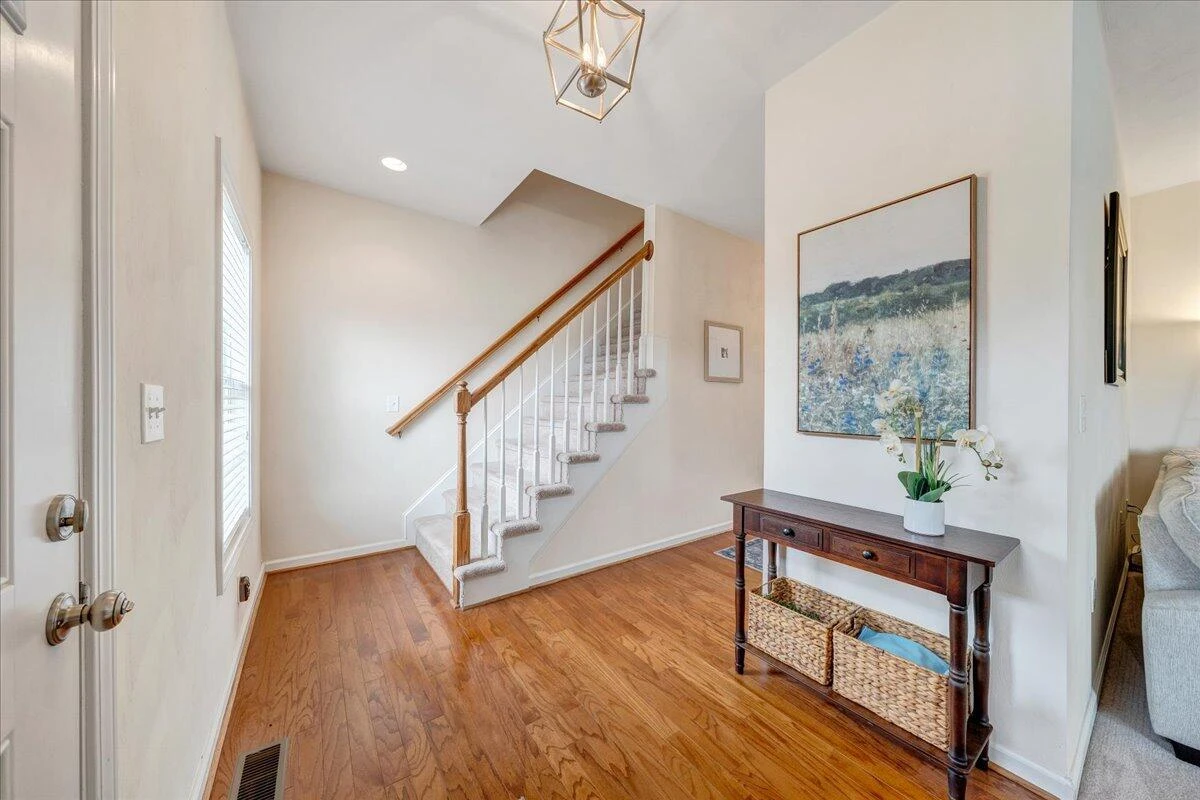 208 Edgemere DR - Photo 12