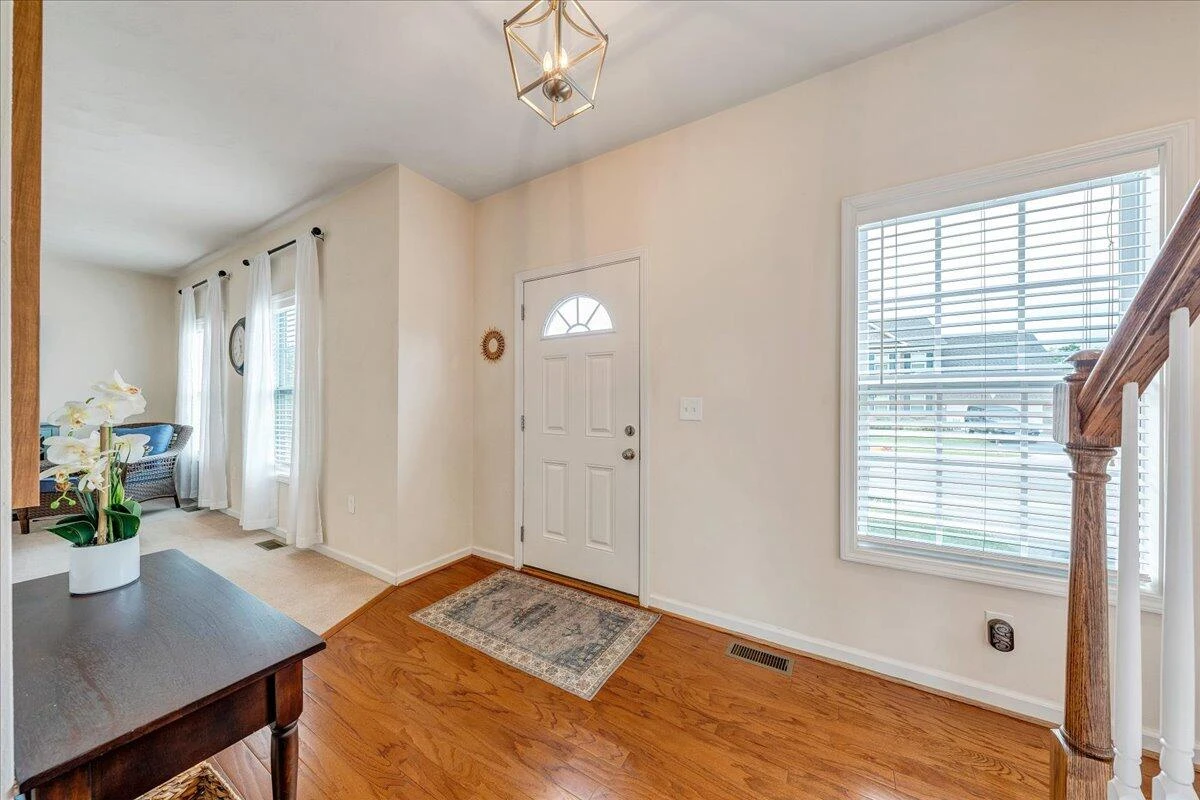 208 Edgemere DR - Photo 13