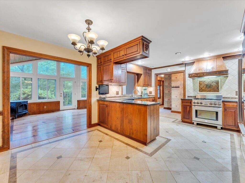 1490 Mount Olivet RD - Photo 14