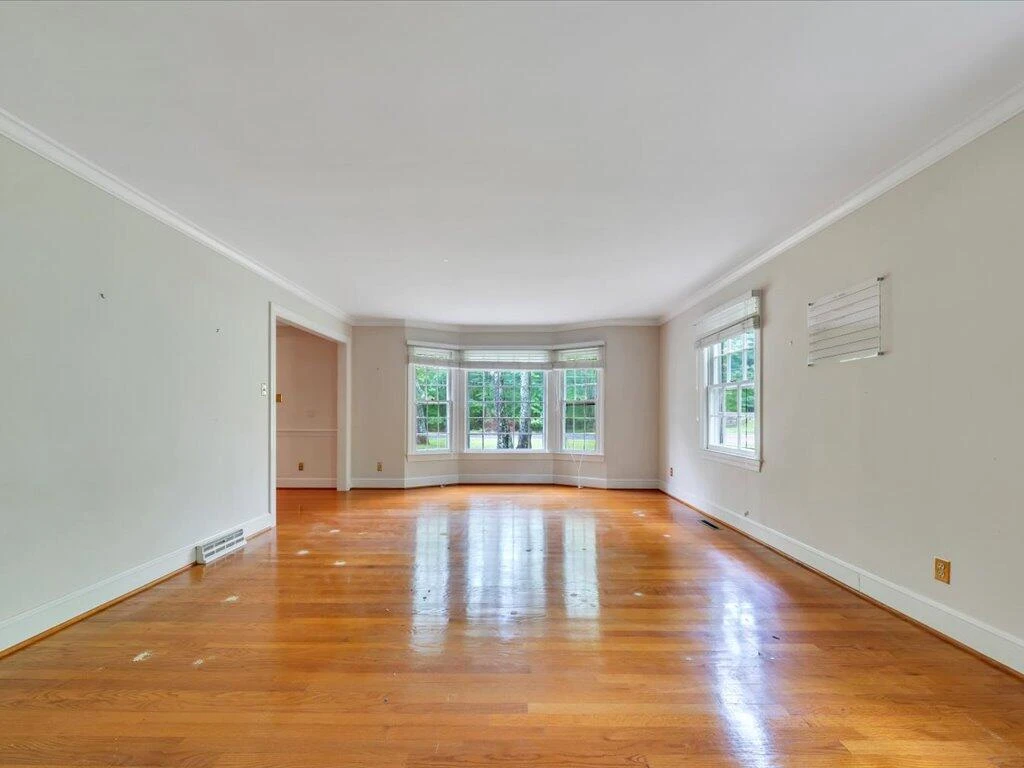 1490 Mount Olivet RD - Photo 8