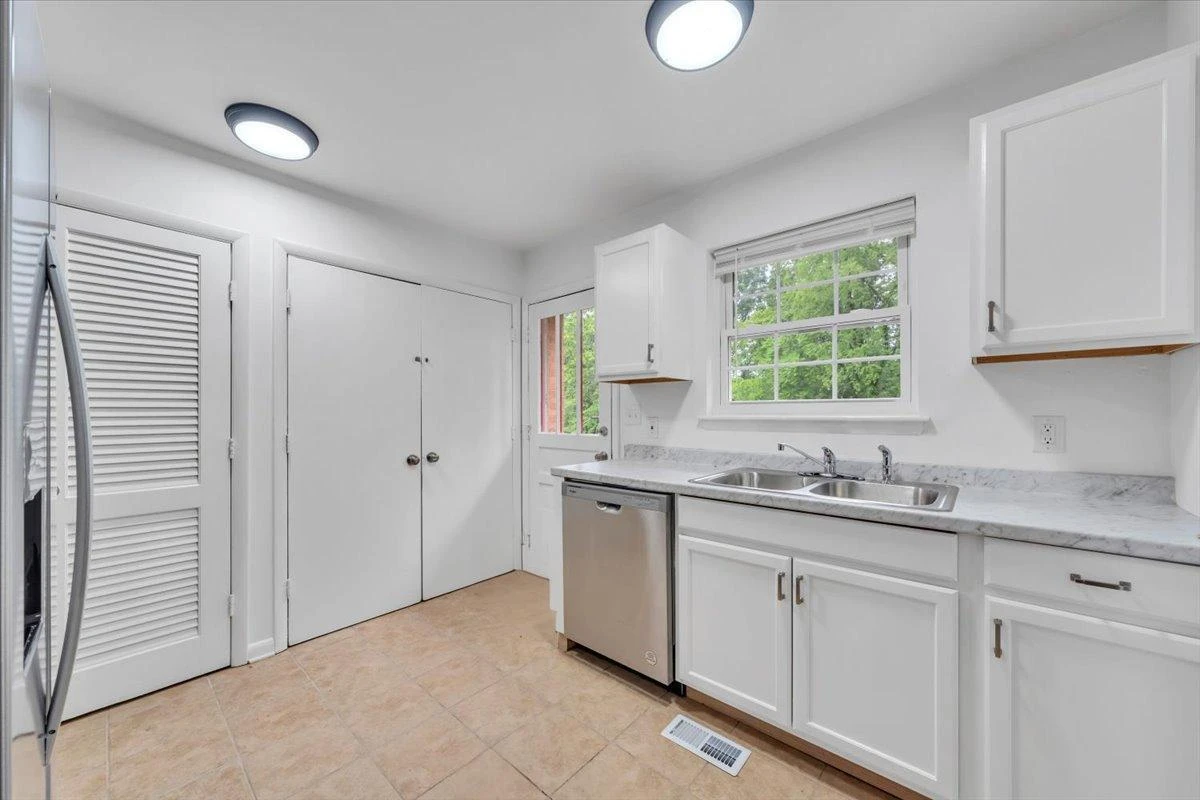 1523 16Th ST - Photo 13