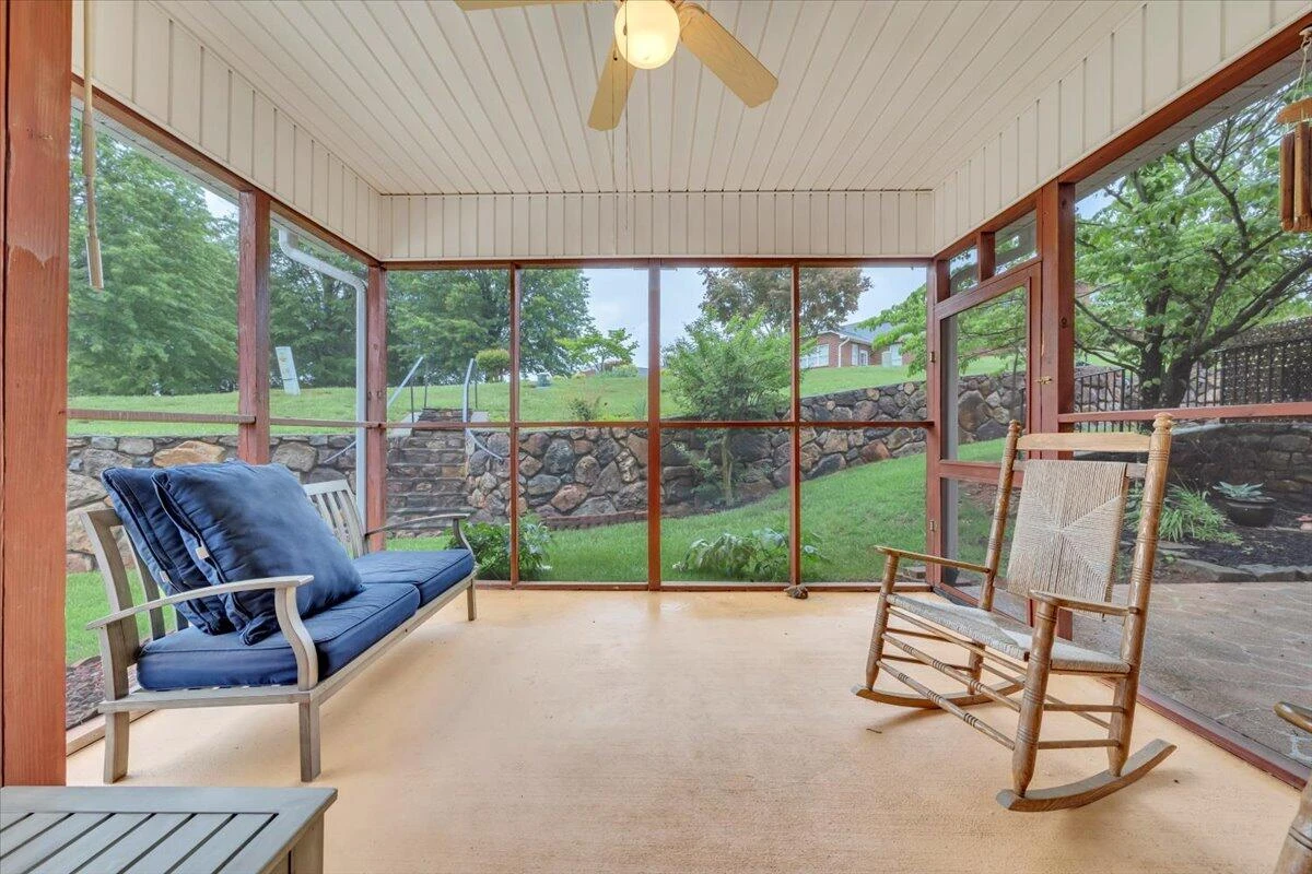 2521 Feather Garden CIR - Photo 16