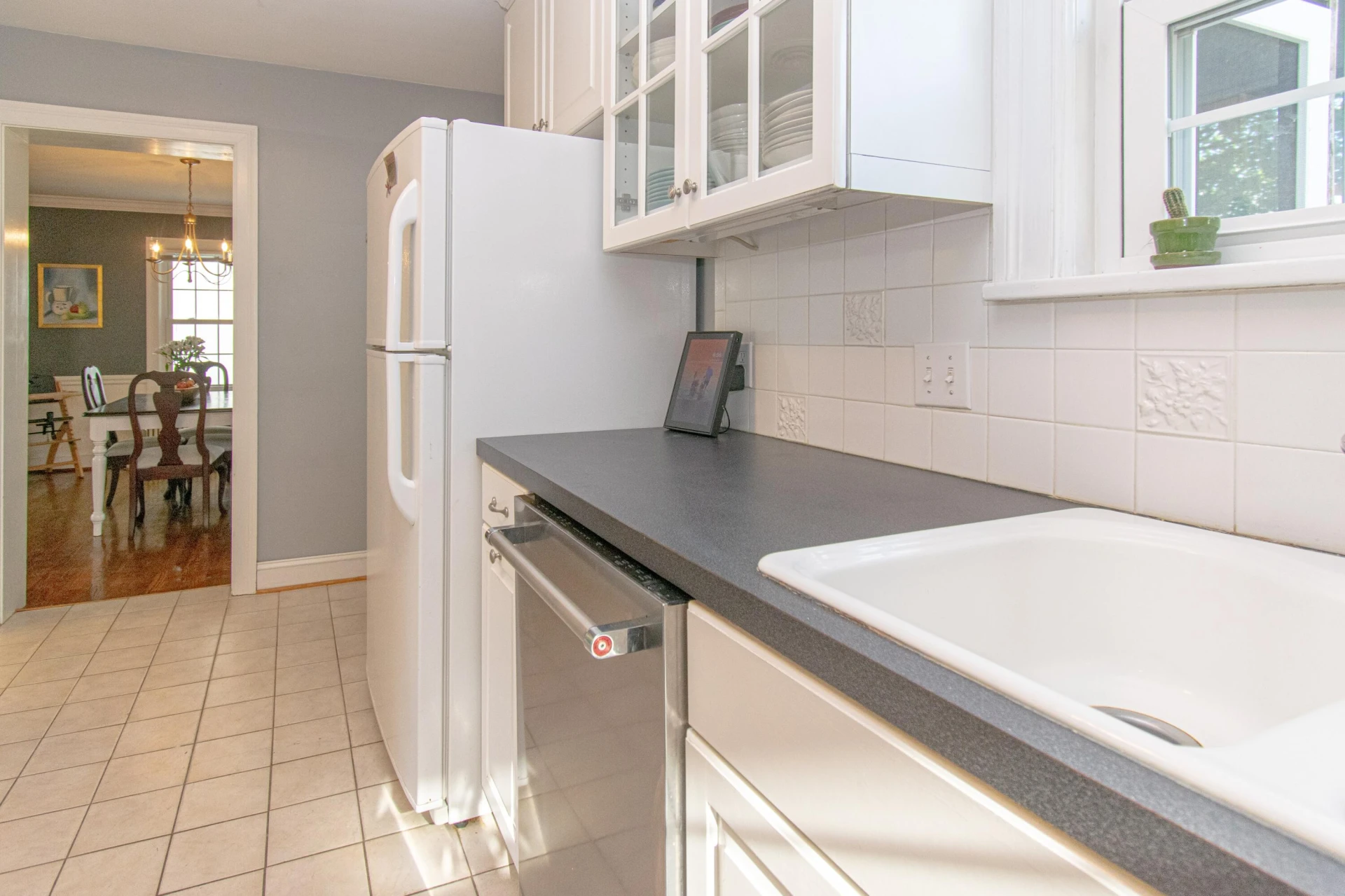 2428 Avenel AVE - Photo 19