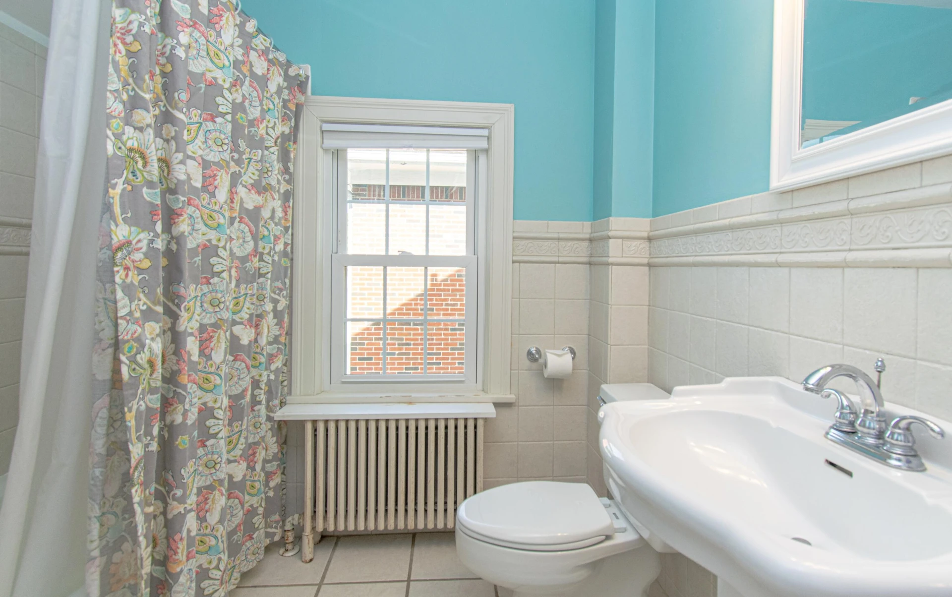 2428 Avenel AVE - Photo 28