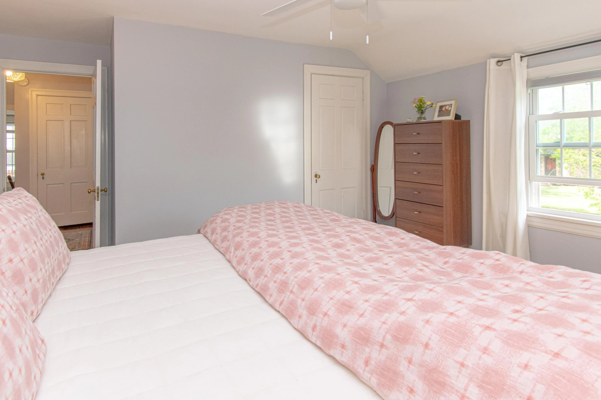 2428 Avenel AVE - Photo 34
