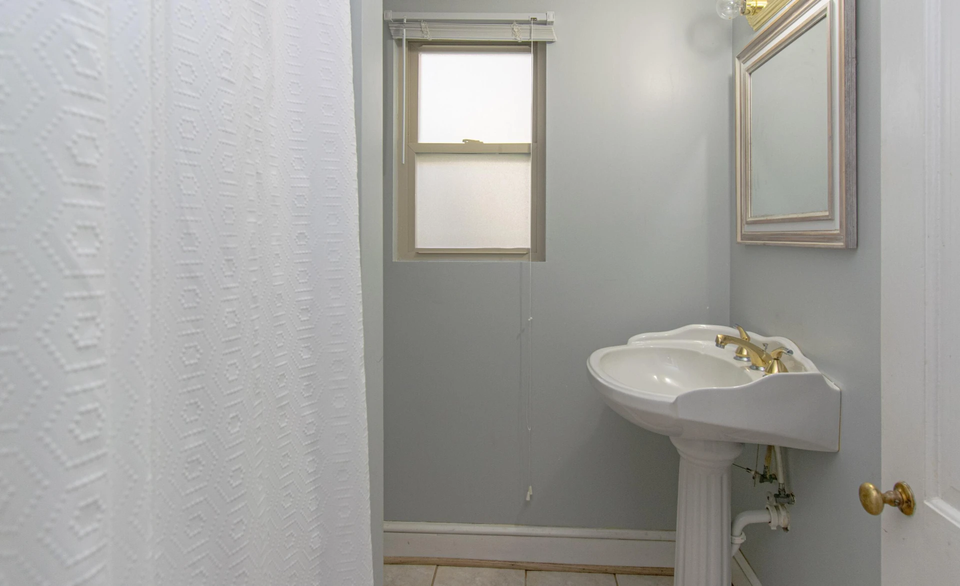 2428 Avenel AVE - Photo 43