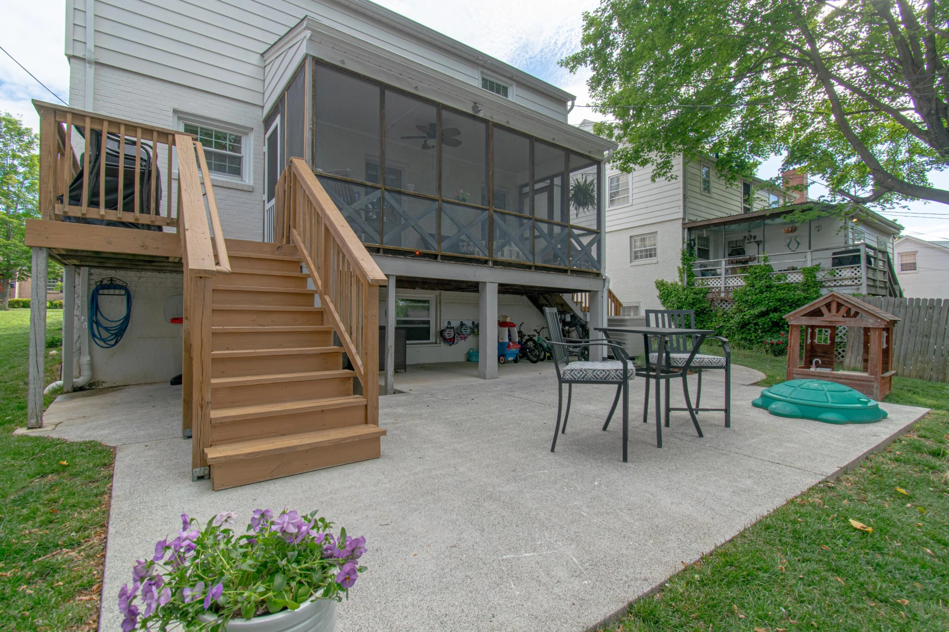 2428 Avenel AVE - Photo 52