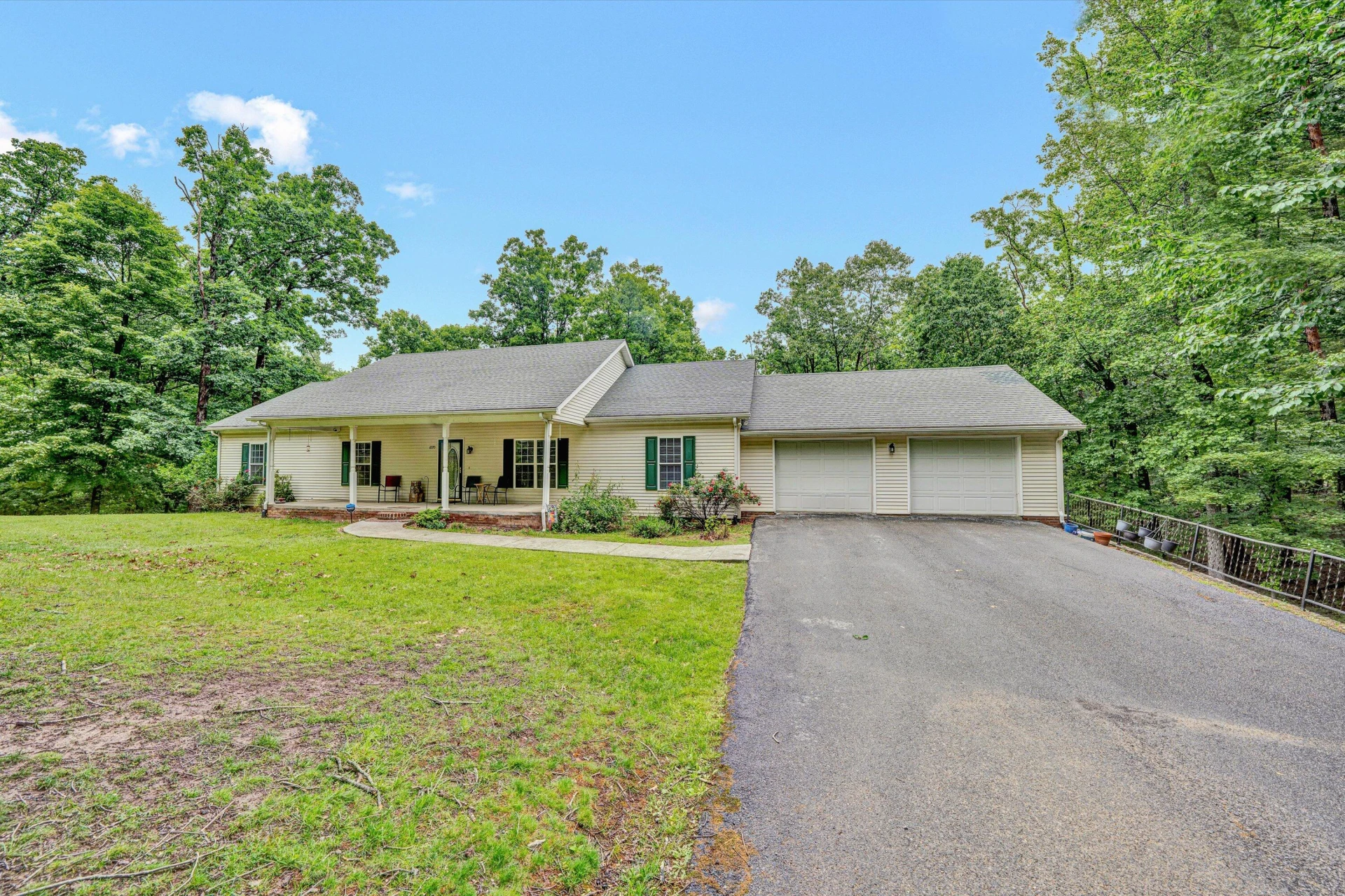 6570 Shingle Ridge RD - Photo 4