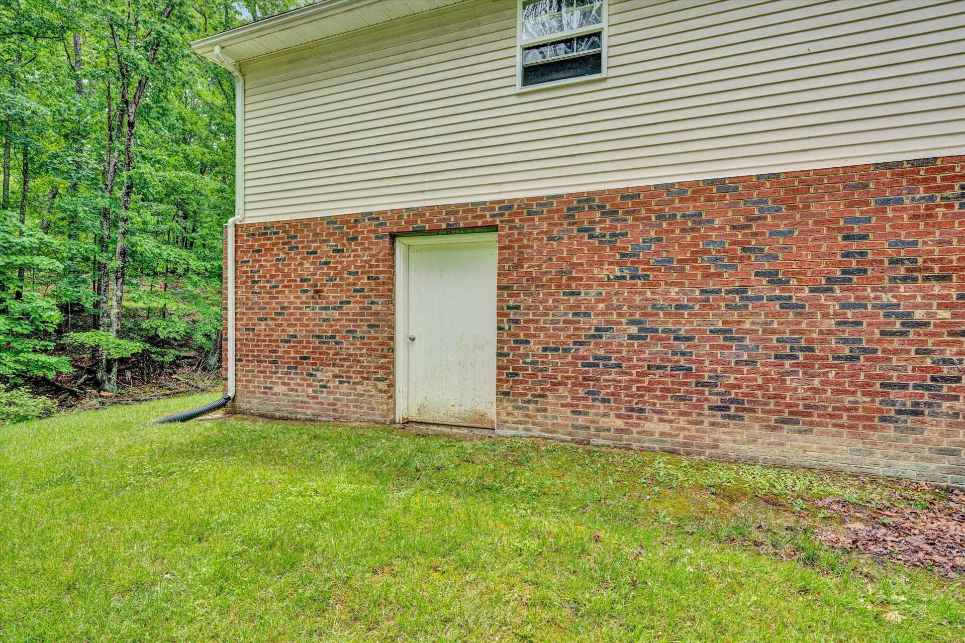 6570 Shingle Ridge RD - Photo 37