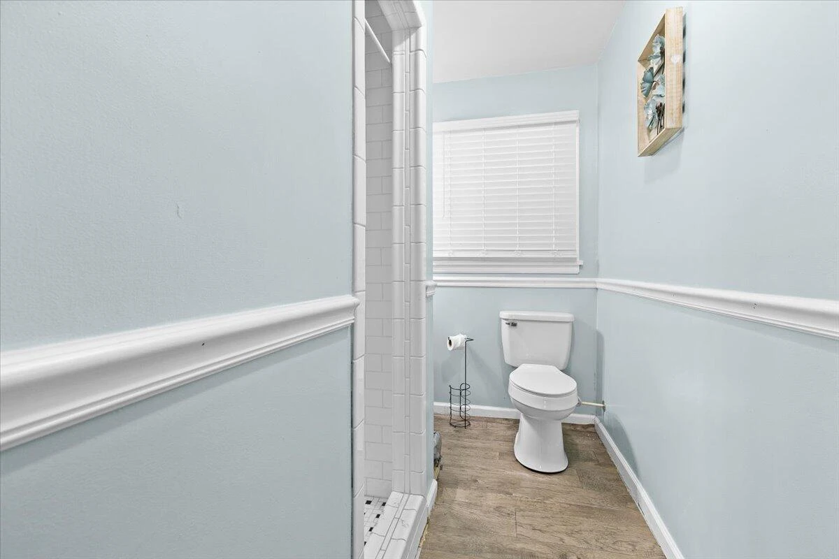 8160 Cloverdale RD - Photo 11