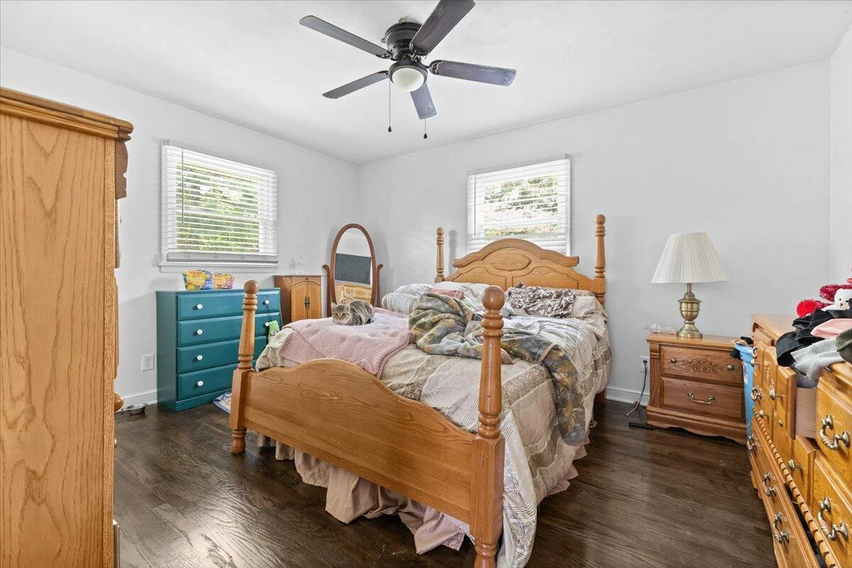 8160 Cloverdale RD - Photo 13