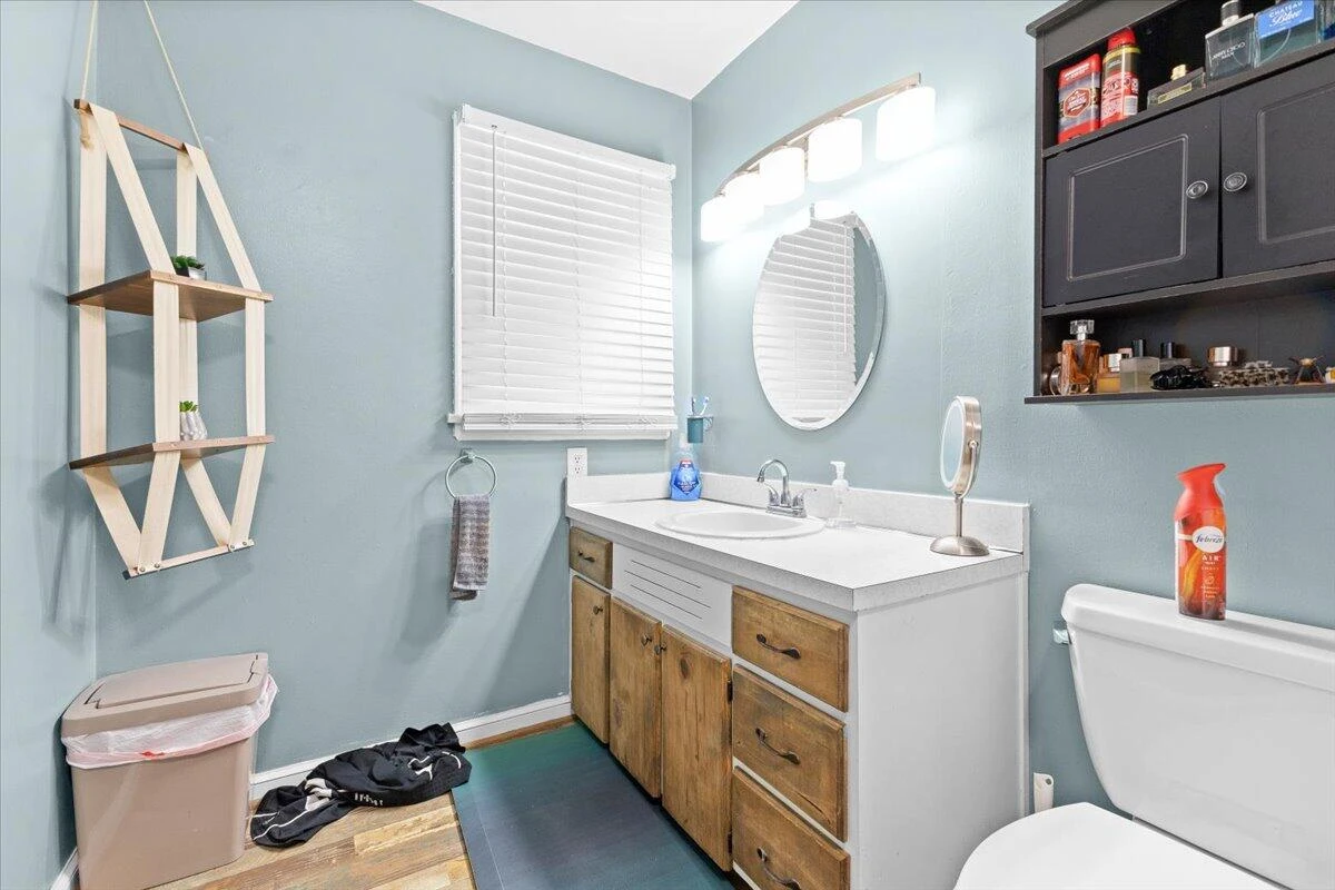 8160 Cloverdale RD - Photo 15