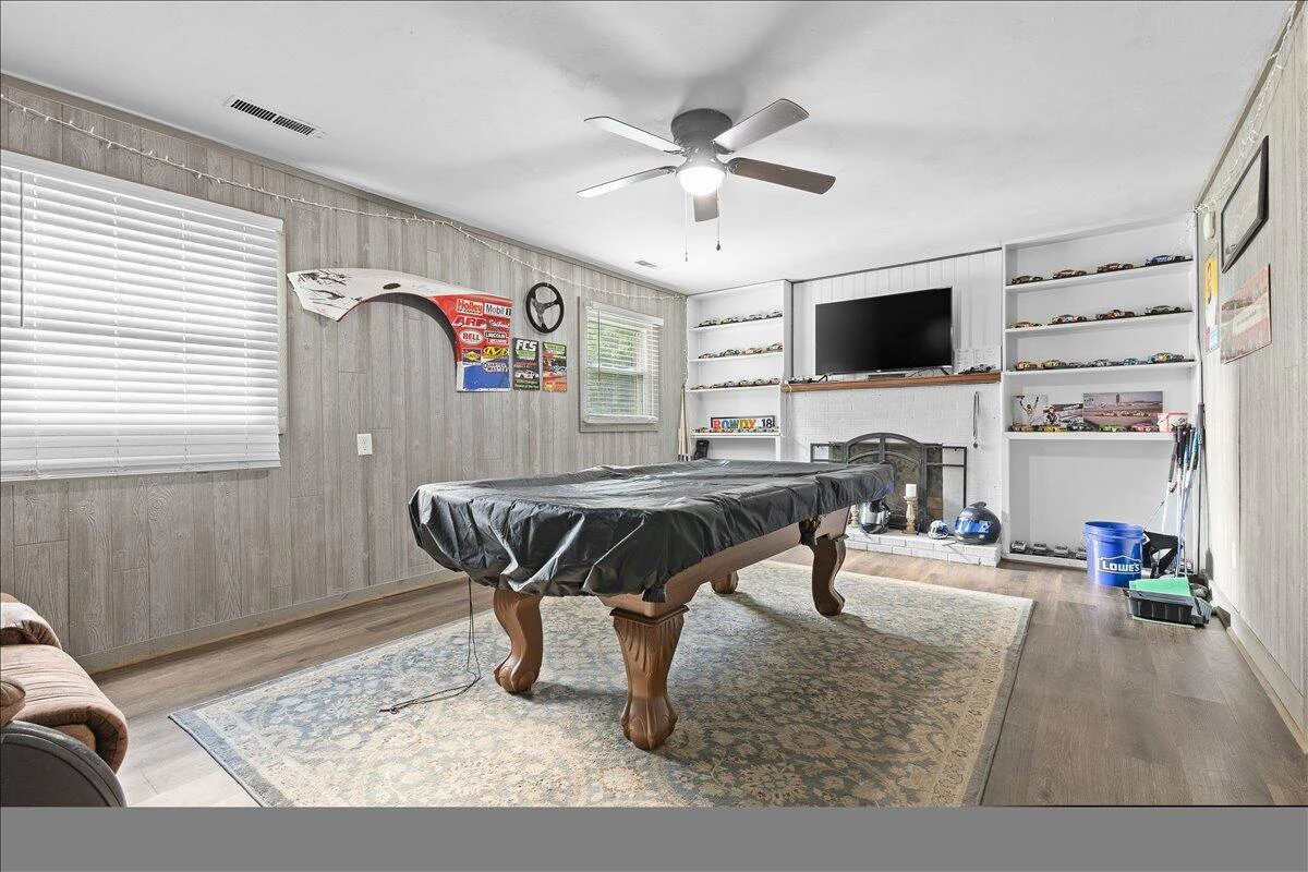 8160 Cloverdale RD - Photo 7