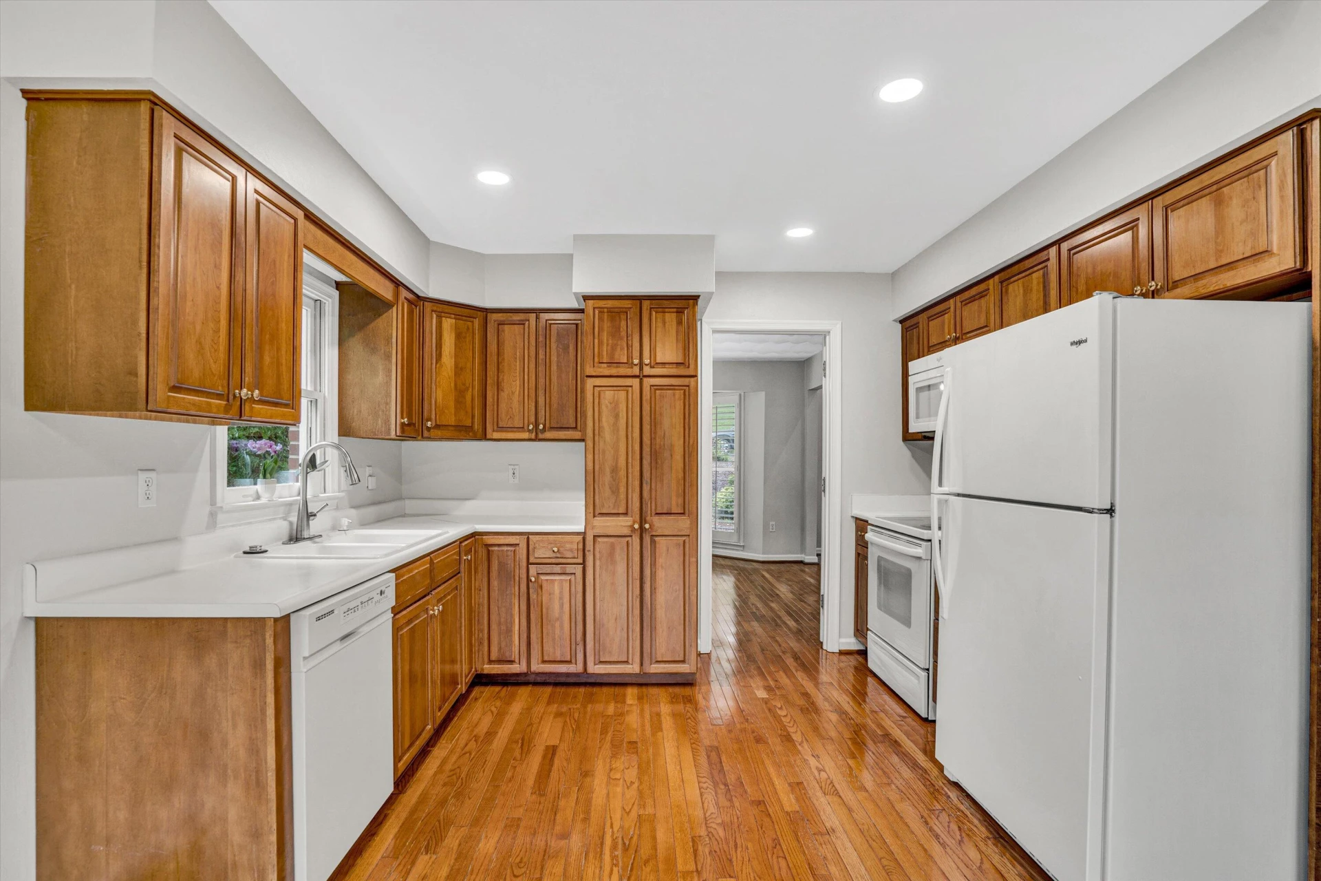 3615 Larson Oaks DR - Photo 13