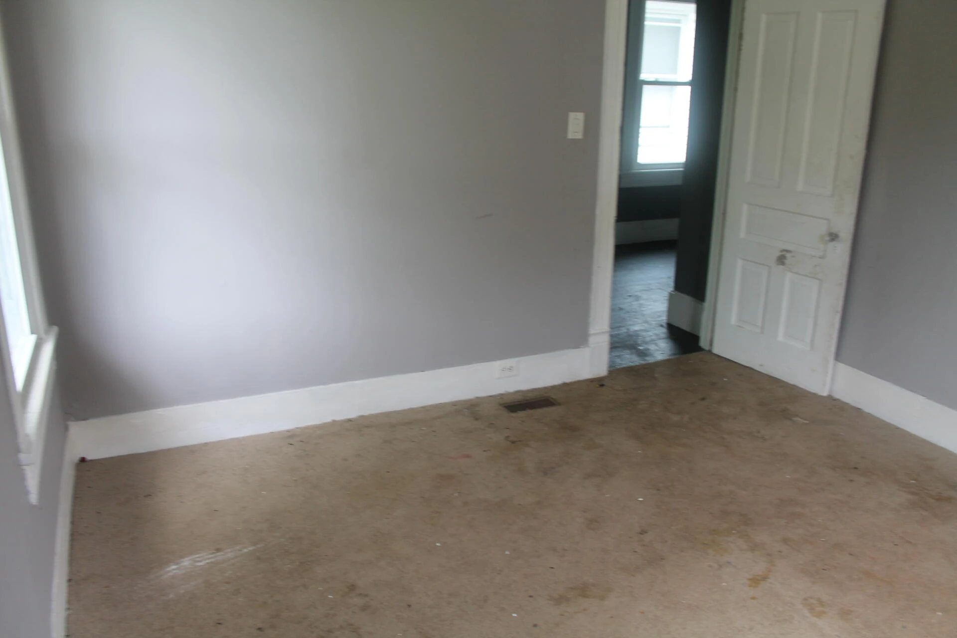 705 Rose AVE - Photo 12