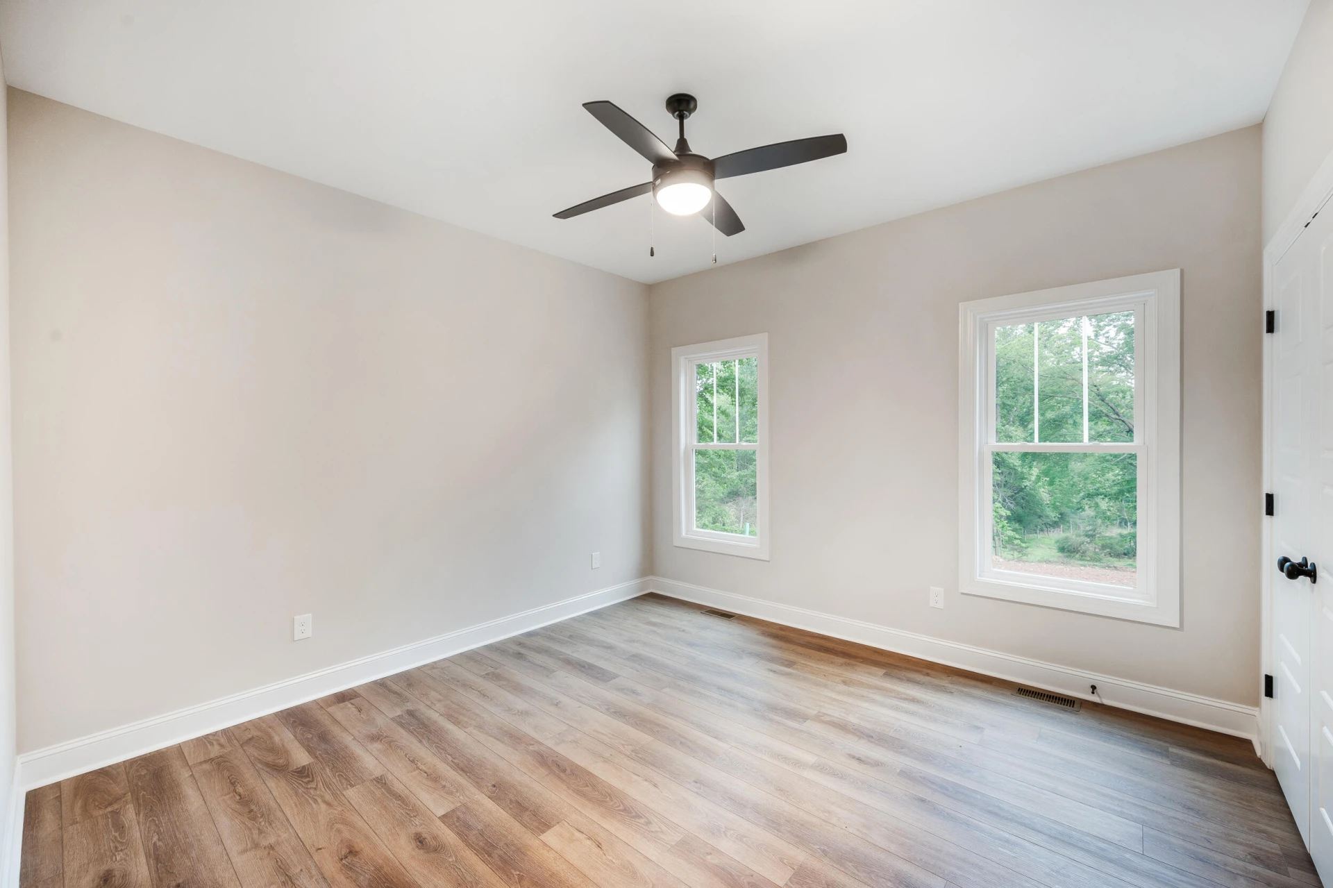 2510 Smith Mountain Lake PKWY - Photo 26