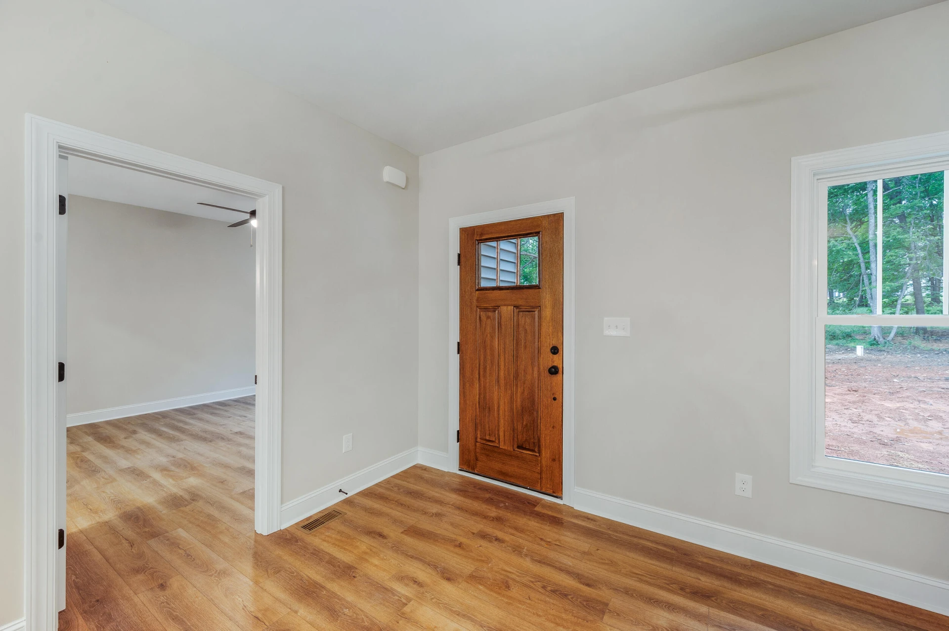 2510 Smith Mountain Lake PKWY - Photo 3