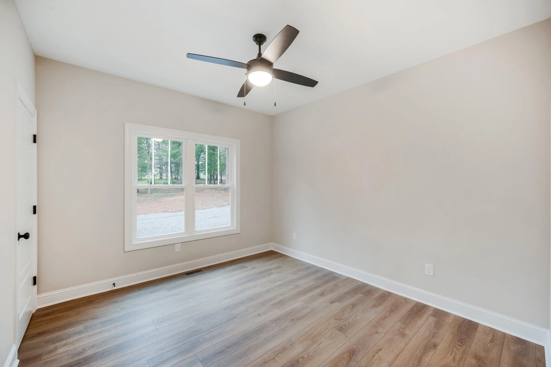2510 Smith Mountain Lake PKWY - Photo 30