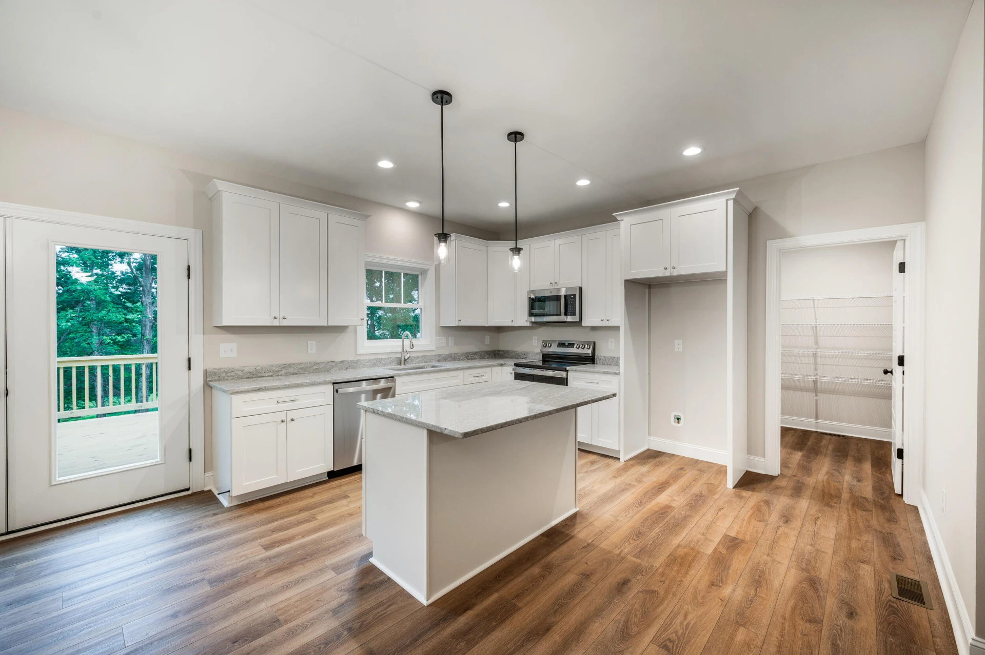 2510 Smith Mountain Lake PKWY - Photo 7