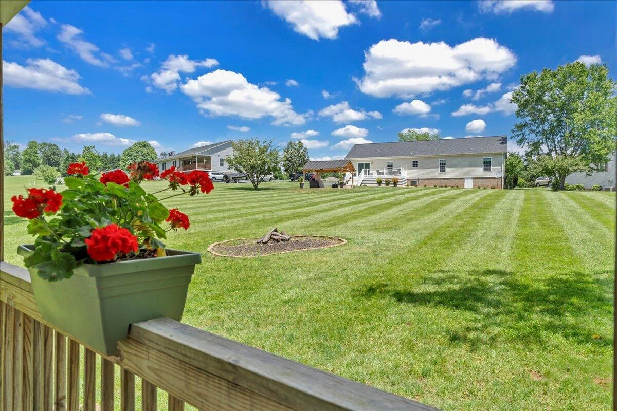 414 Mallard Cove RD - Photo 51