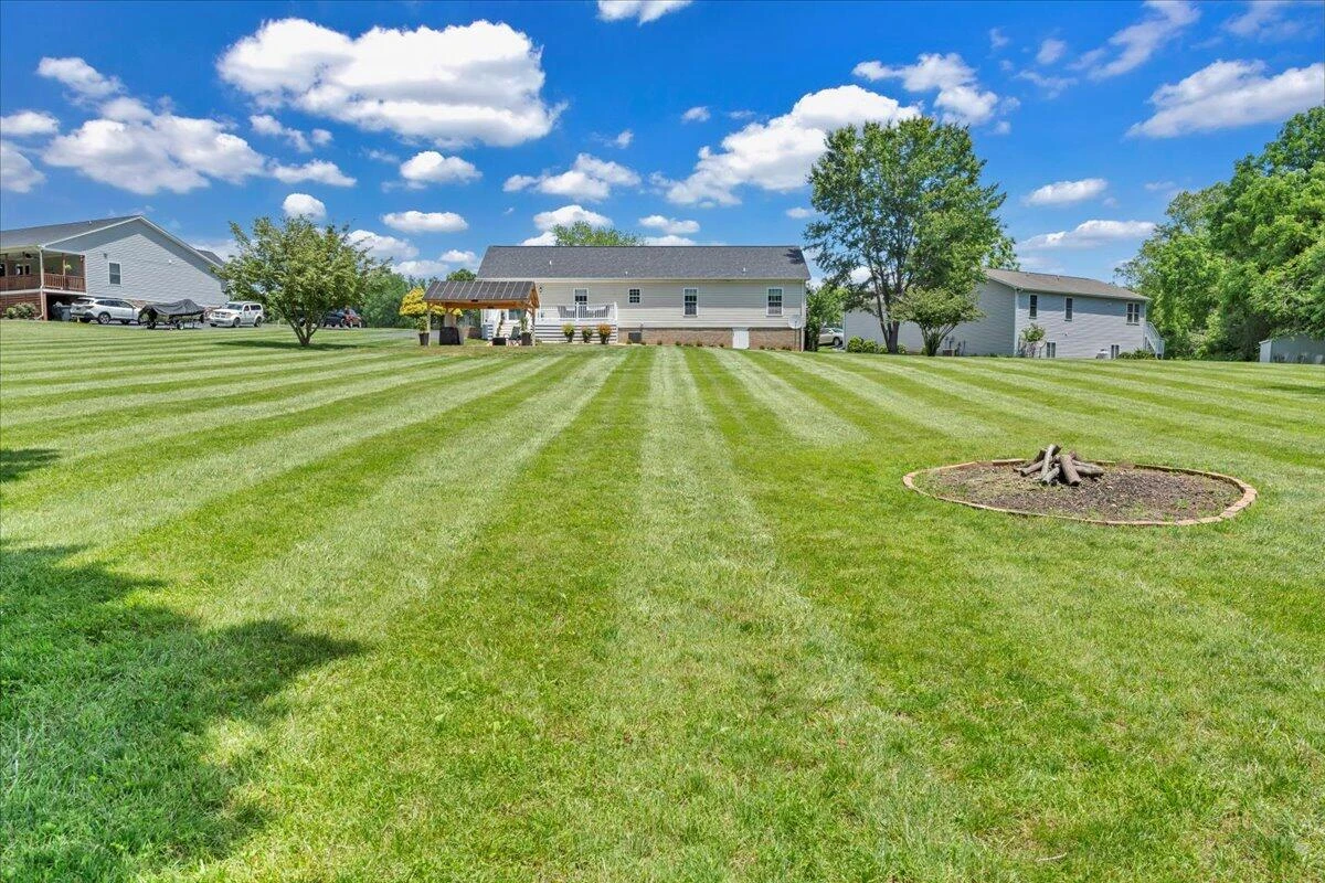 414 Mallard Cove RD - Photo 53