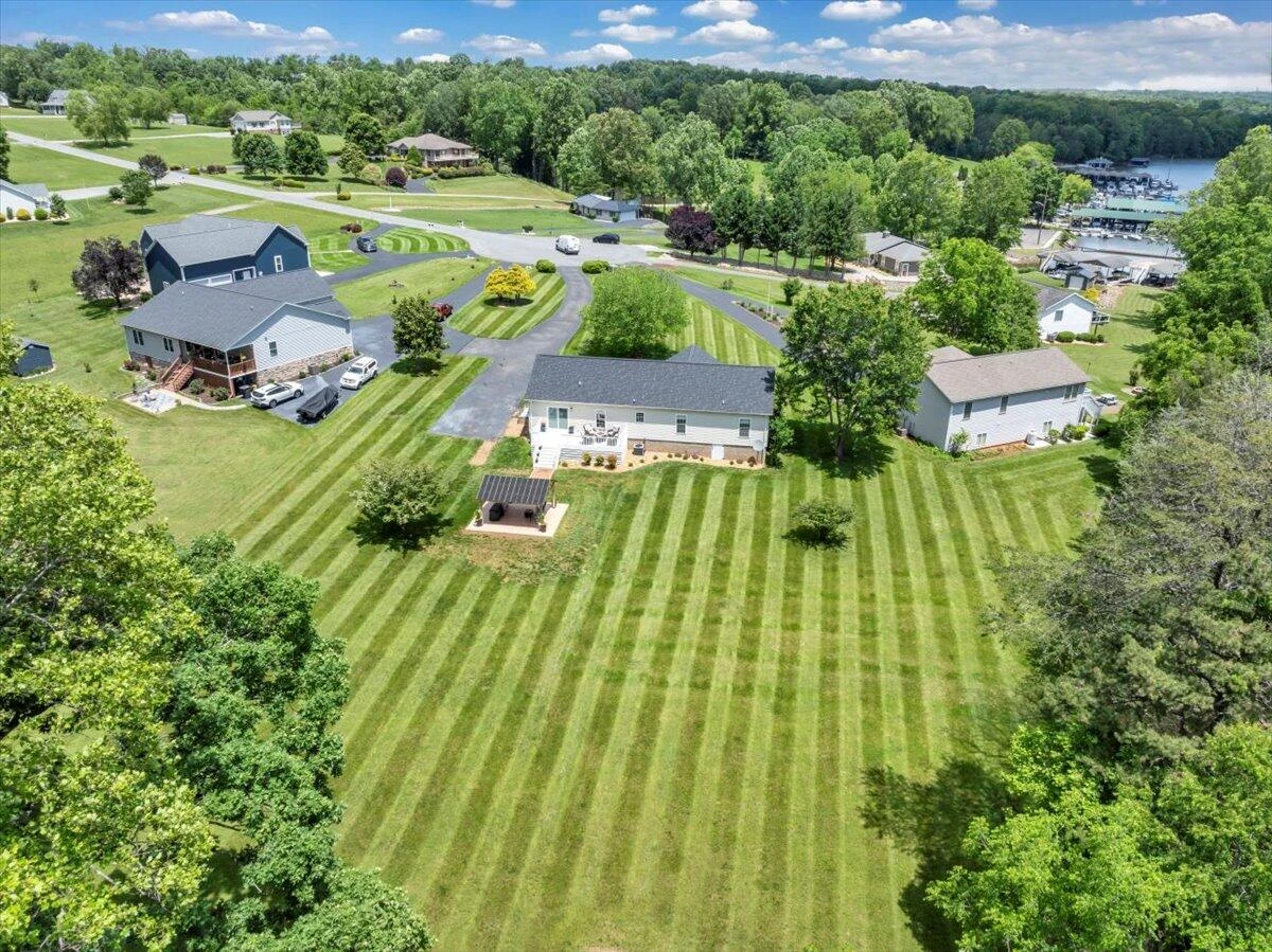 414 Mallard Cove RD - Photo 69