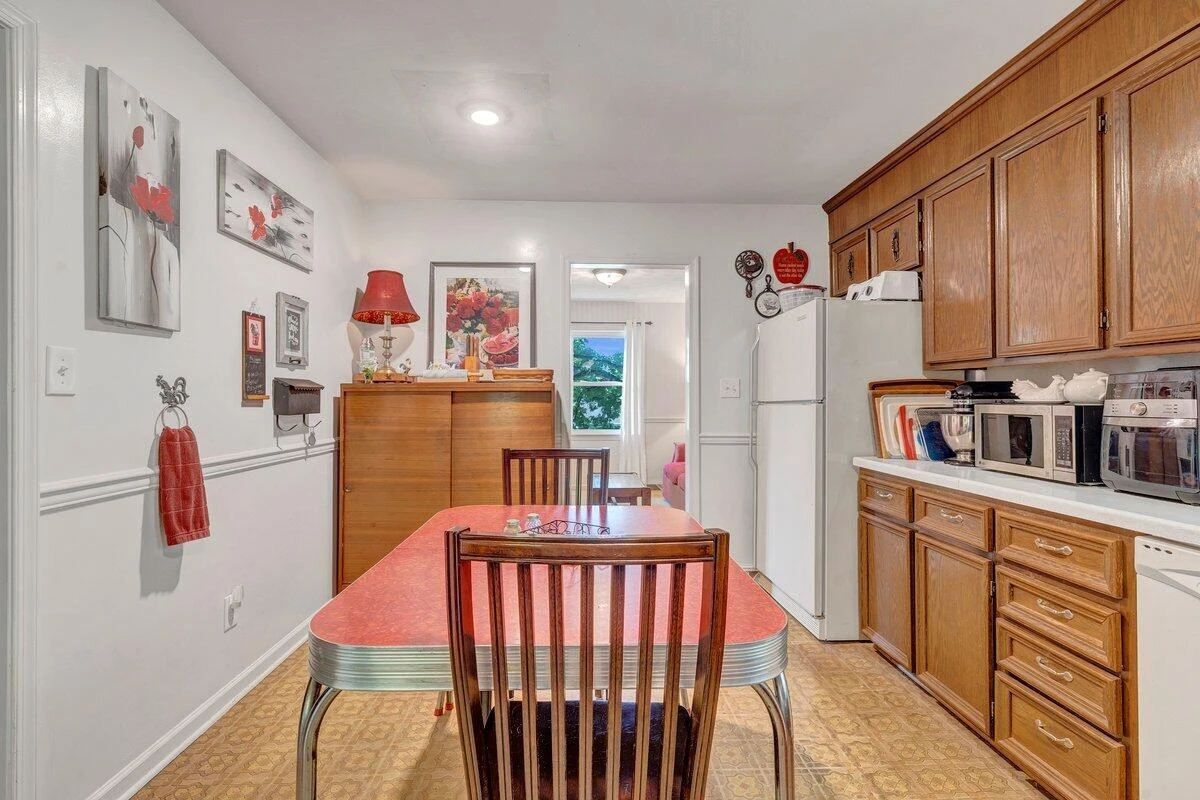 3412 Canter CIR - Photo 18