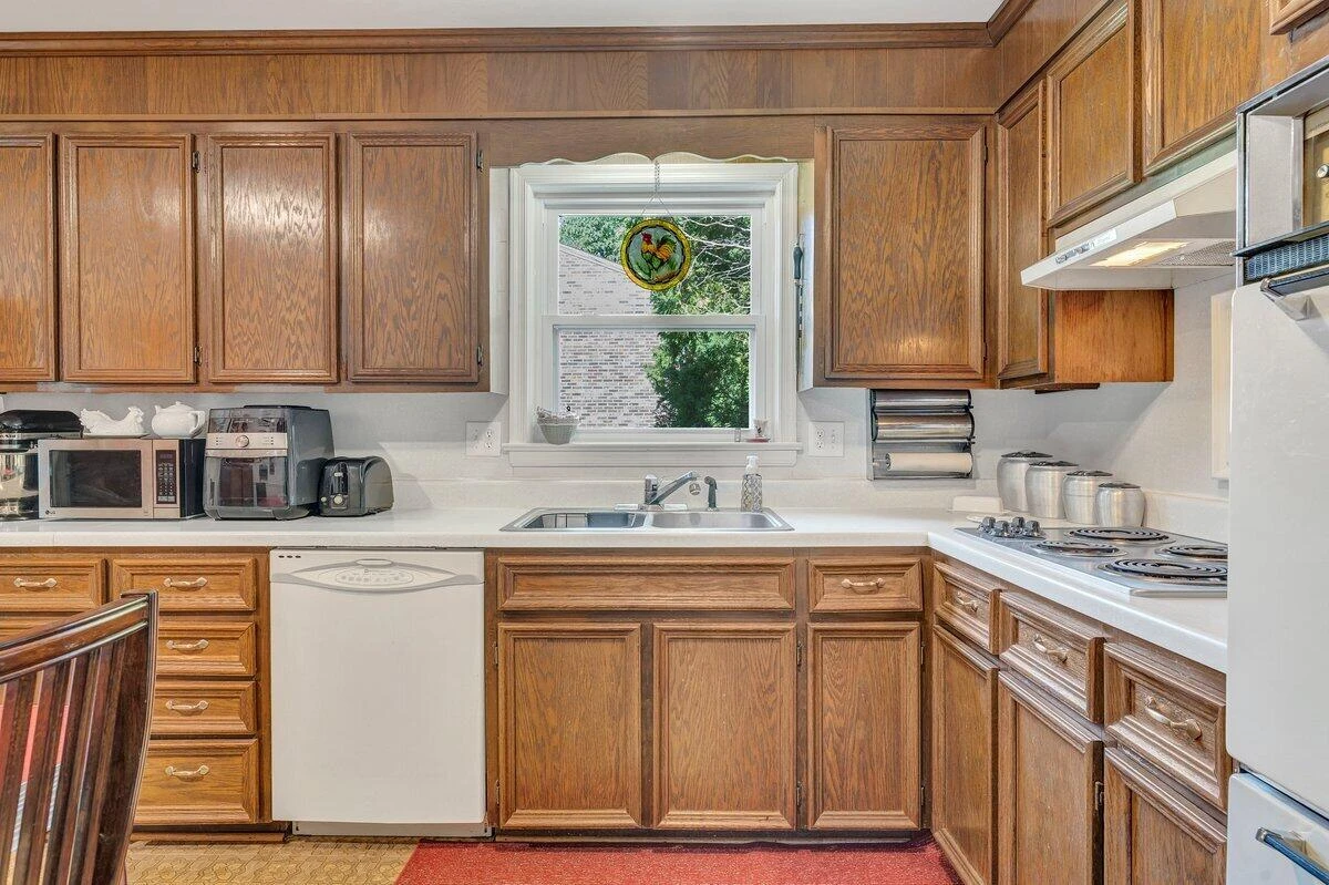 3412 Canter CIR - Photo 19