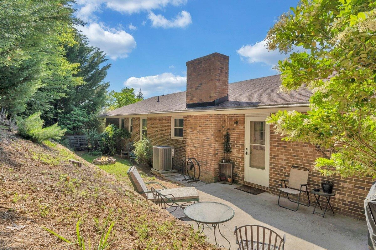 3412 Canter CIR - Photo 41