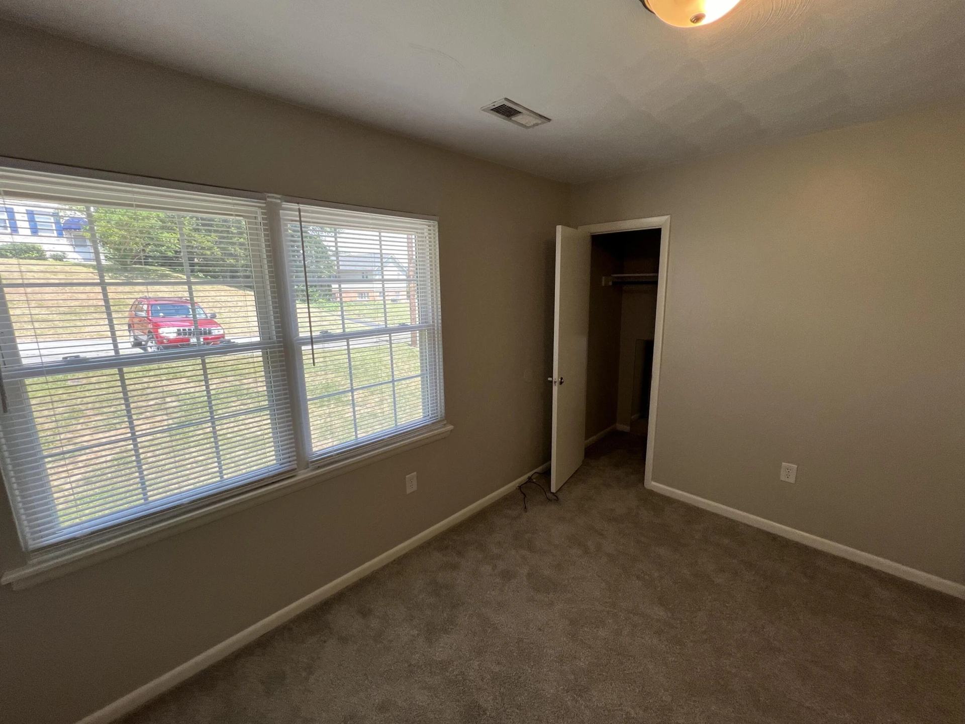5320 Carolyn CIR #& 5322 - Photo 10