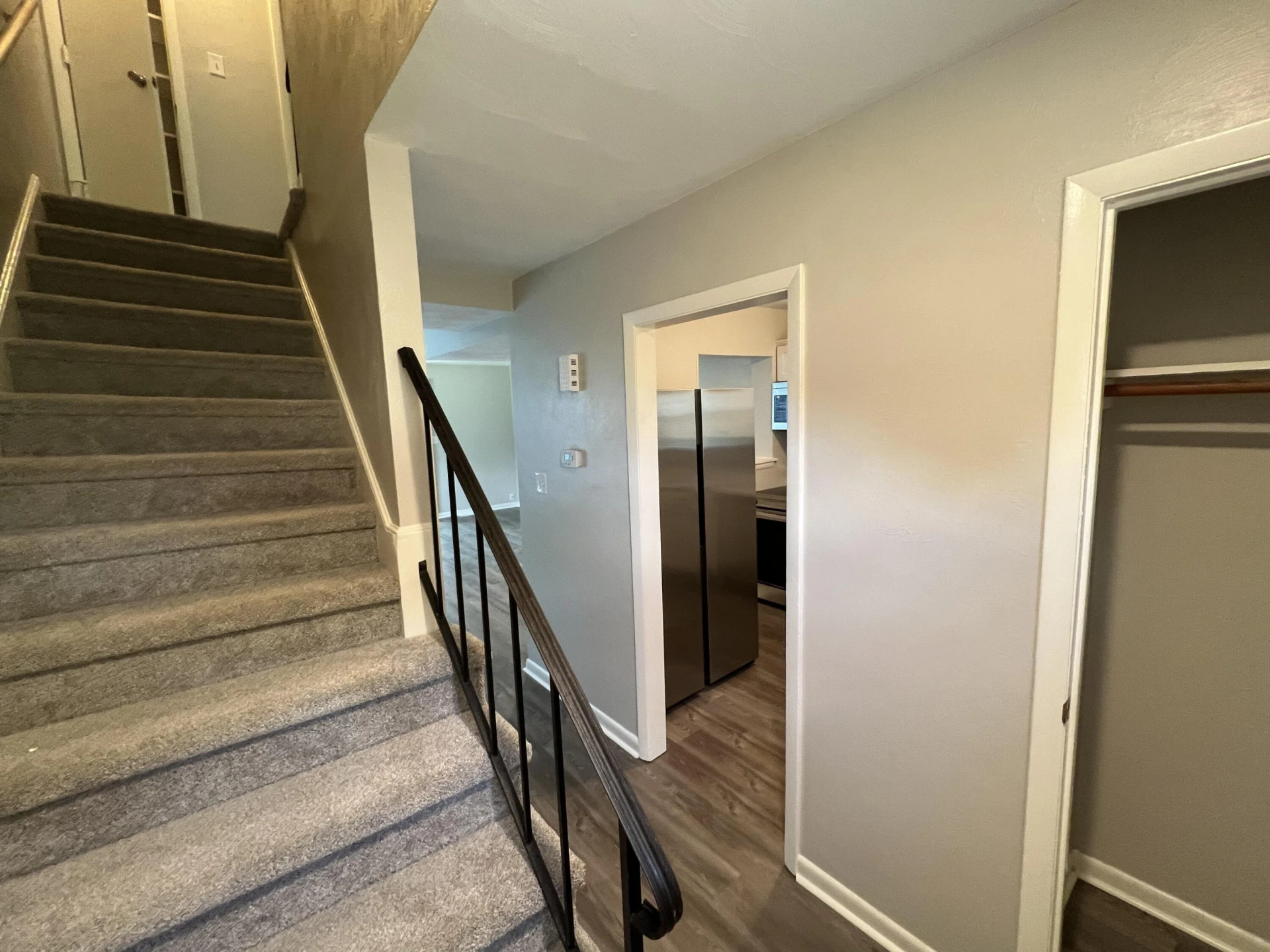 5320 Carolyn CIR #& 5322 - Photo 2