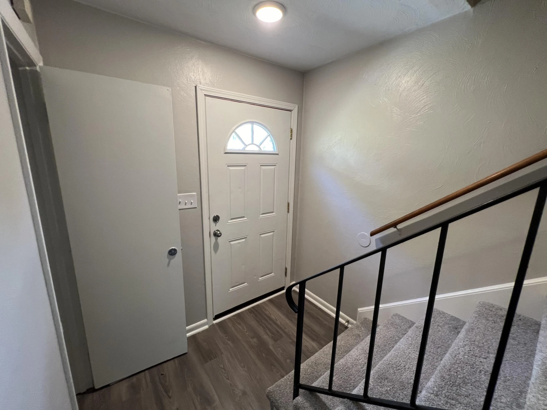 5320 Carolyn CIR #& 5322 - Photo 6