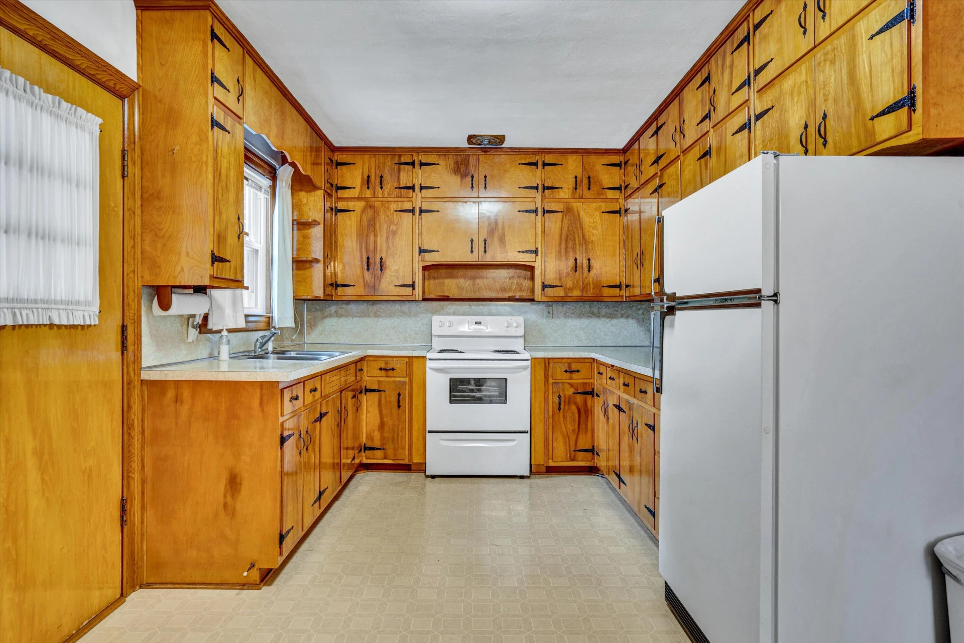 2745 Old Quarry RD - Photo 16