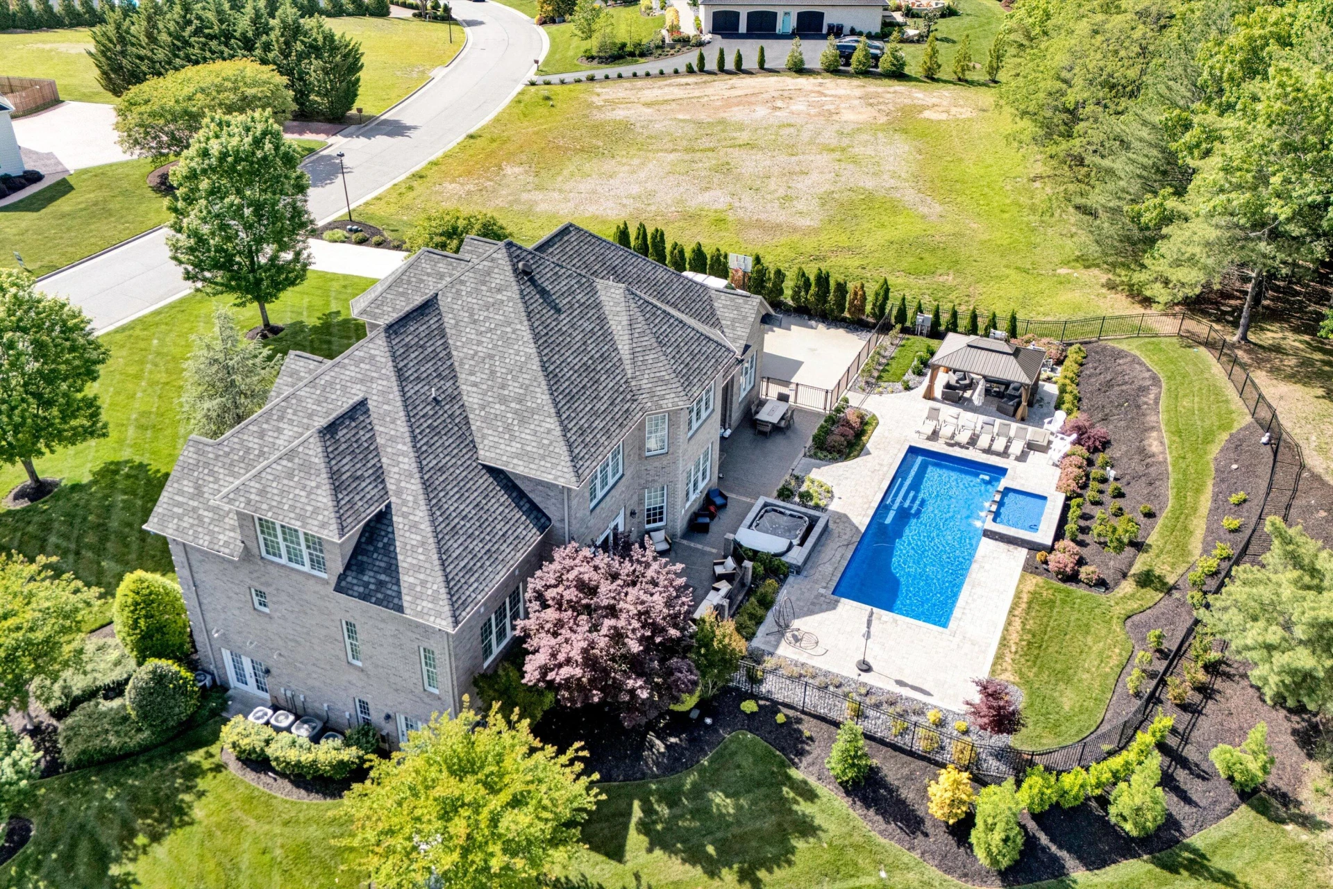 3846 Eagle Crest DR - Photo 4