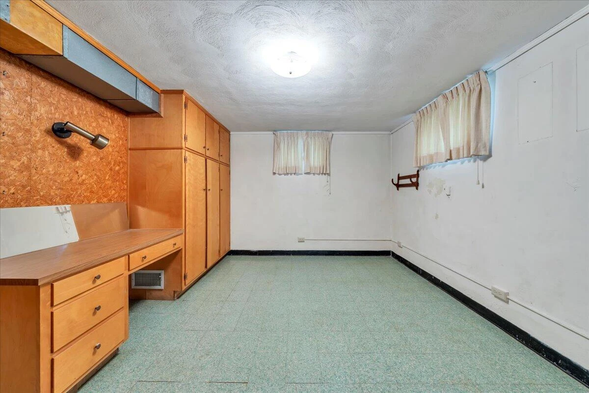 1028 Grayson AVE - Photo 26