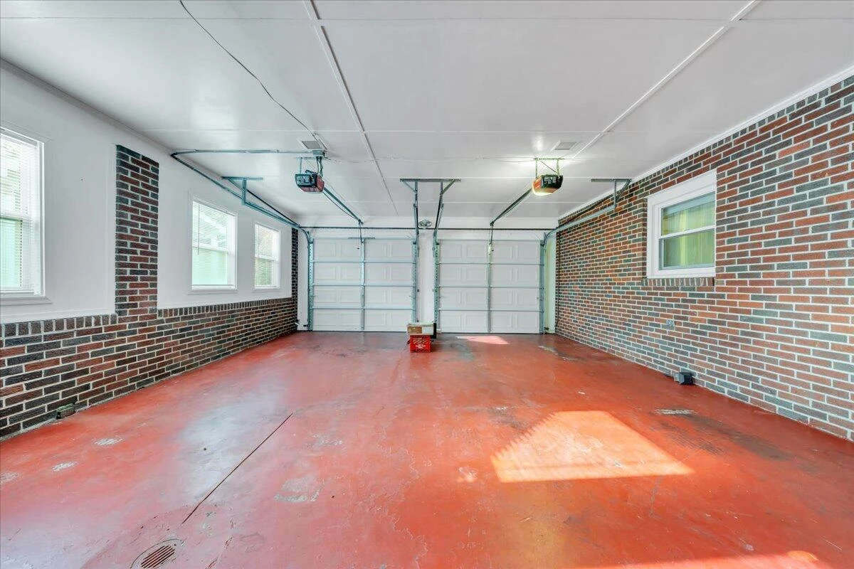 1028 Grayson AVE - Photo 30