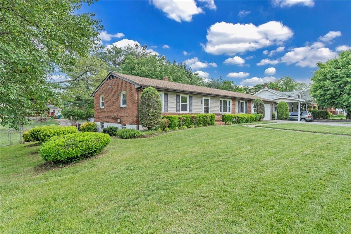 1028 Grayson AVE - Photo 41